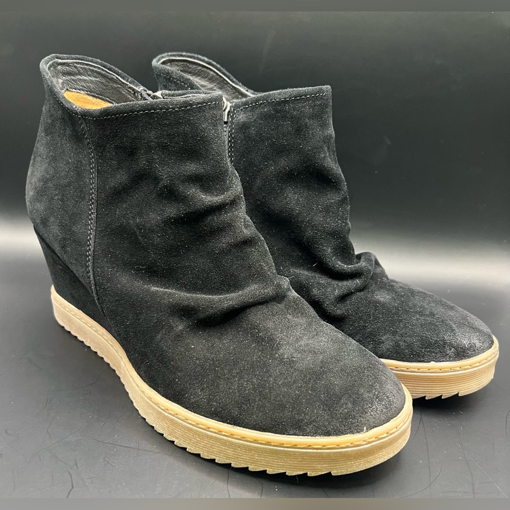 Sofft- Aqua Sofft- Women's Black‎ Suede Wedge Ankle Boots, Size:10, Leather